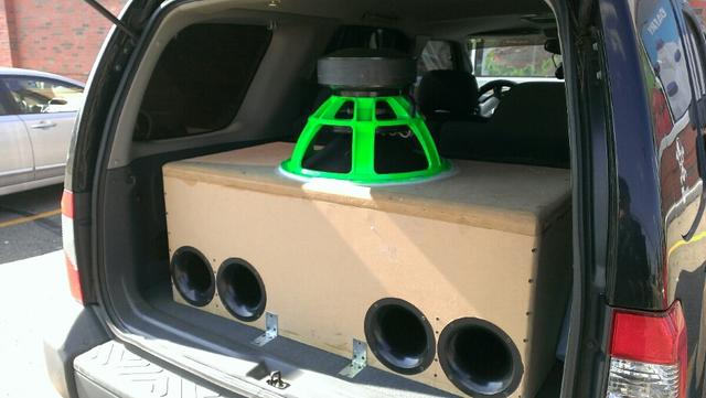 jeep patriot subwoofer box