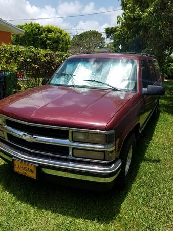 chevy suburban - $1700 - Homestead, FL